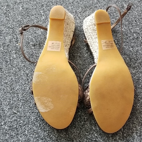 Sandles - Picture 4 of 4